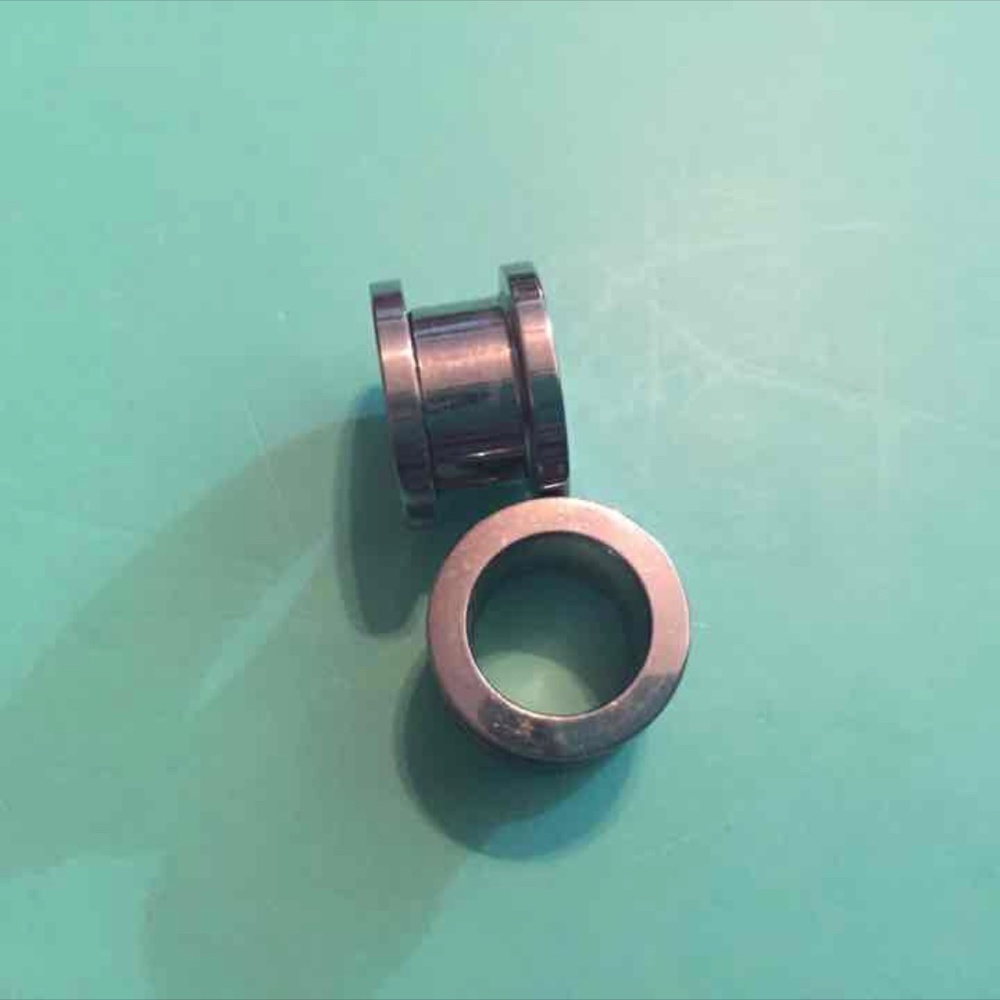 Surgical Steel Tunnels 1/2 inch - Picture 2 of 2